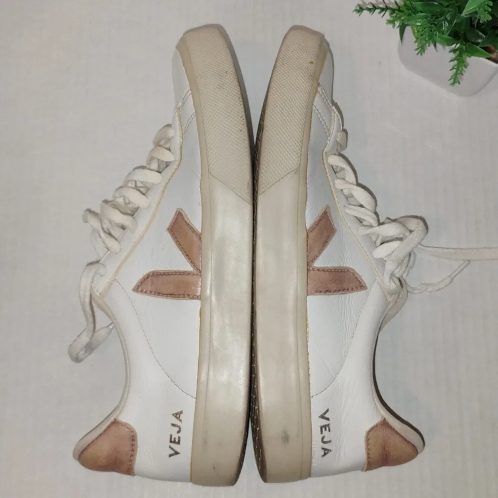 Veja Campo Leather Sneakers. Womens size 9. White & Light Copper in color. - Picture 2 of 13